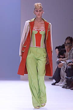 Givenchy S/S 01 Look 51