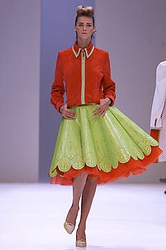 Givenchy S/S 01 Look 52