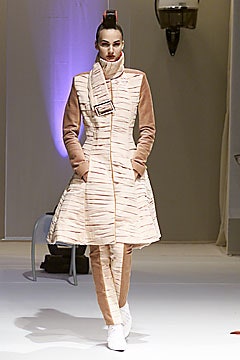 Icarius de Menezes F/W 01 Look 14