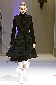 Icarius de Menezes F/W 01 Look 29