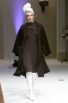 Icarius de Menezes F/W 01 Look 42