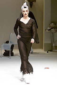 Icarius de Menezes F/W 01 Look 44