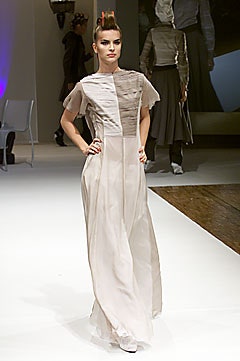 Icarius de Menezes F/W 01 Look 48