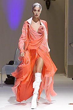 Icarius de Menezes F/W 01 Look 55