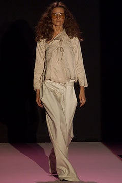 Gucci S/S 02 Look 1