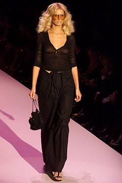 Gucci S/S 02 Look 10