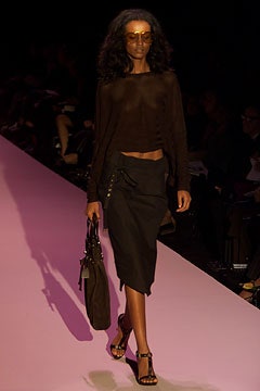 Gucci S/S 02 Look 17