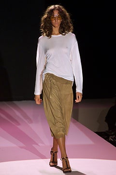 Gucci S/S 02 Look 19
