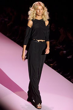 Gucci S/S 02 Look 32