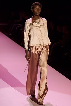 Gucci S/S 02 Look 38