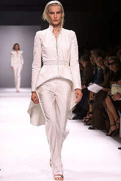 Givenchy S/S 02 Look 1