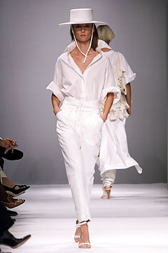 Givenchy S/S 02 Look 21