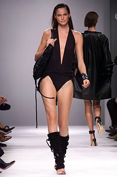 Givenchy S/S 02 Look 26