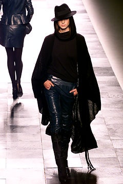 Givenchy F/W 02 Look 9