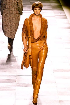 Givenchy F/W 02 Look 22