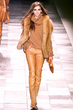 Givenchy F/W 02 Look 23