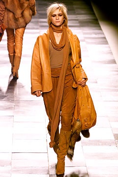 Givenchy F/W 02 Look 24