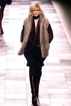 Givenchy F/W 02 Look 36