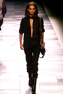 Givenchy F/W 02 Look 37