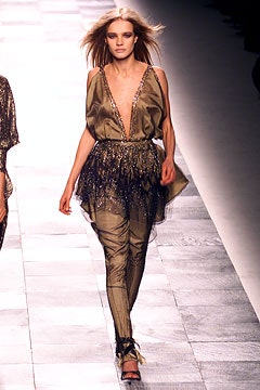 Givenchy F/W 02 Look 41