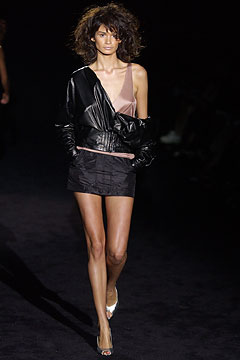 Gucci S/S 03 Look 9
