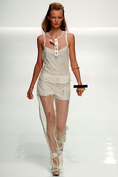 Givenchy S/S 03 Look 12