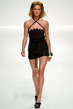 Givenchy S/S 03 Look 36