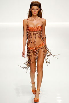 Givenchy S/S 03 Look 40