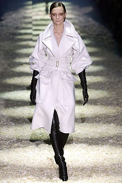 Gucci F/W 03 Look 1