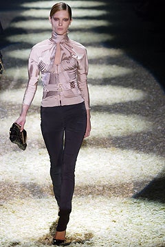 Gucci F/W 03 Look 15
