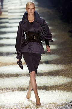 Gucci F/W 03 Look 16