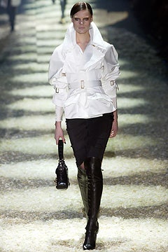 Gucci F/W 03 Look 19