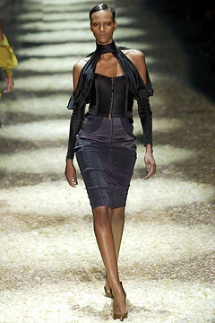 Gucci F/W 03 Look 31
