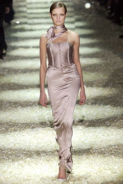 Gucci F/W 03 Look 39