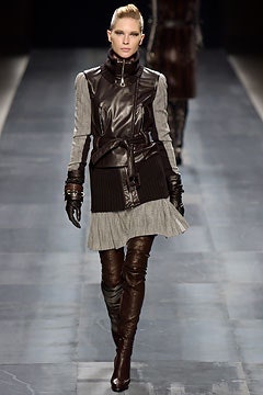 Givenchy F/W 03 Look 6