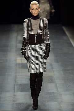 Givenchy F/W 03 Look 12