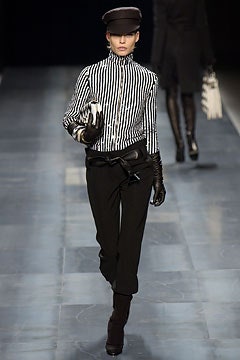 Givenchy F/W 03 Look 14