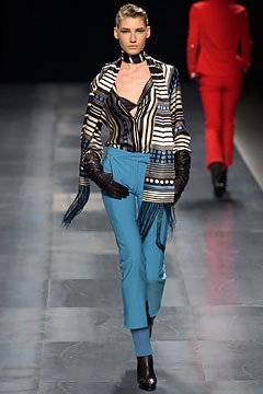 Givenchy F/W 03 Look 21