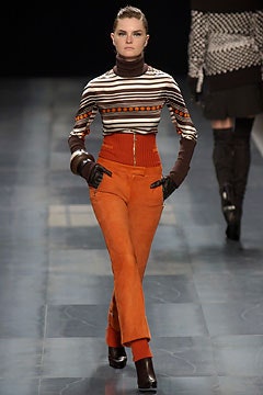 Givenchy F/W 03 Look 23