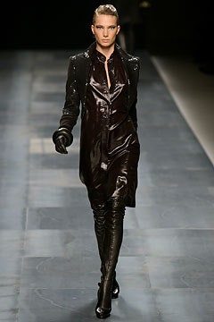 Givenchy F/W 03 Look 30