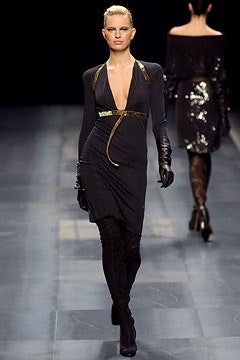 Givenchy F/W 03 Look 34