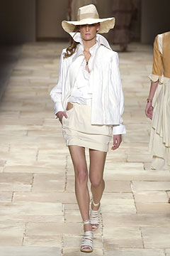 Givenchy S/S 04 Look 15
