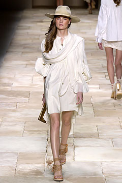 Givenchy S/S 04 Look 16