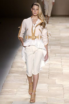 Givenchy S/S 04 Look 19
