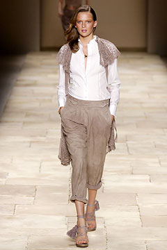 Givenchy S/S 04 Look 25