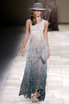 Givenchy S/S 04 Look 38