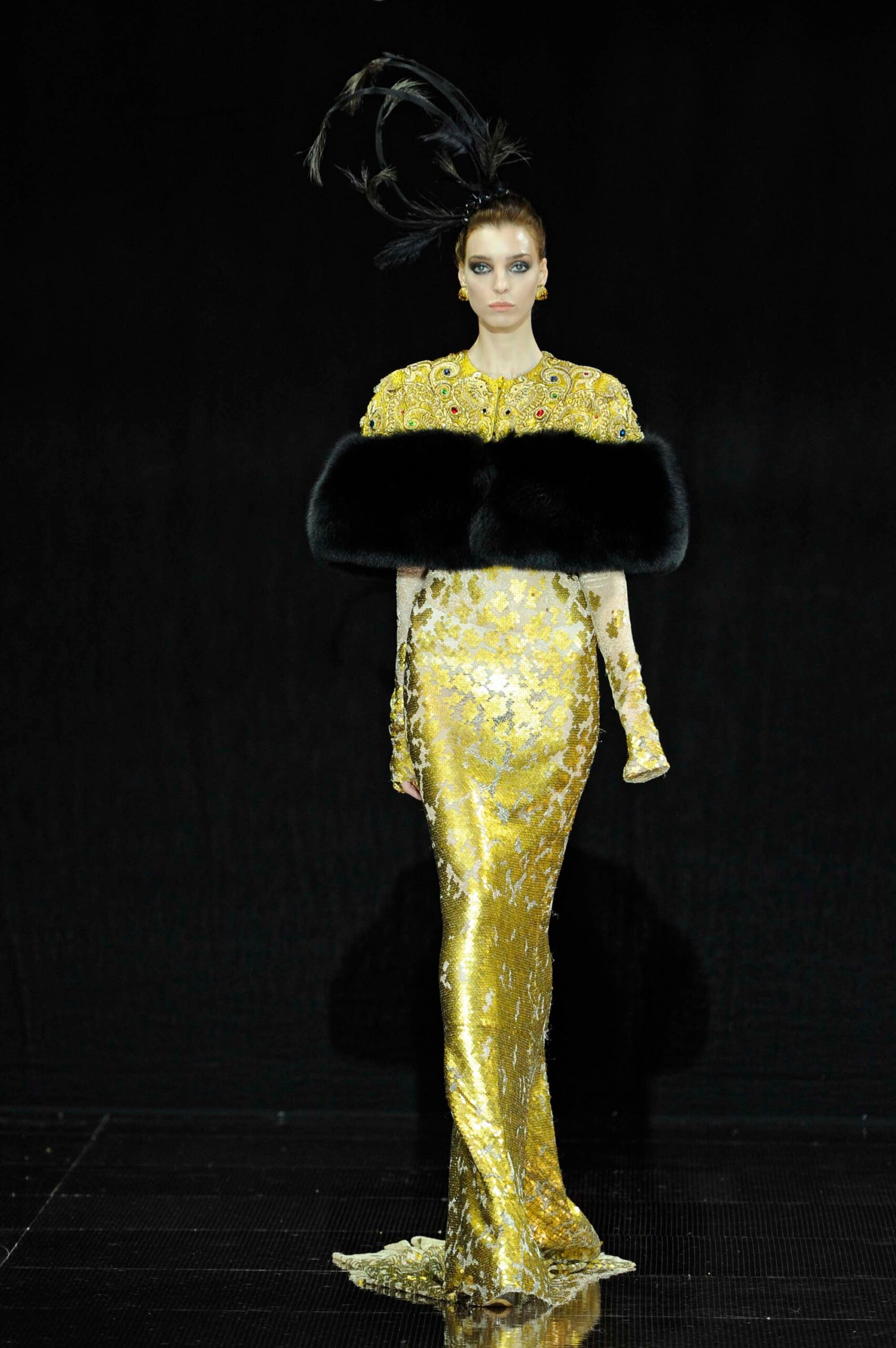 Guo Pei F/W 16 Couture Look 11