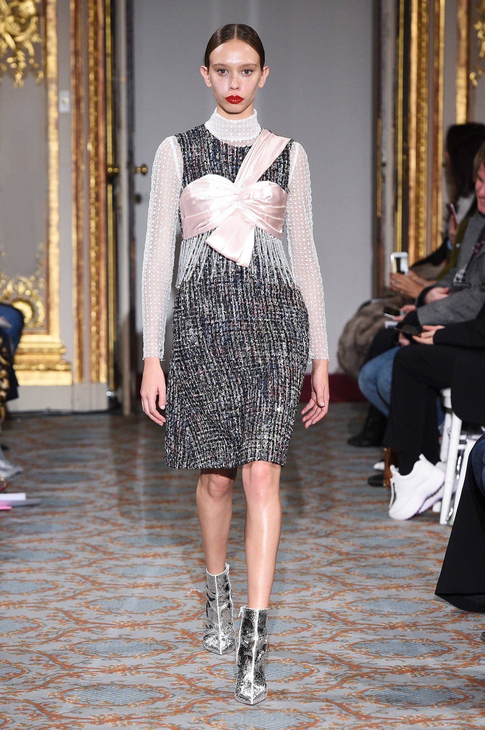 Huishan Zhang F/W 18 Look 11