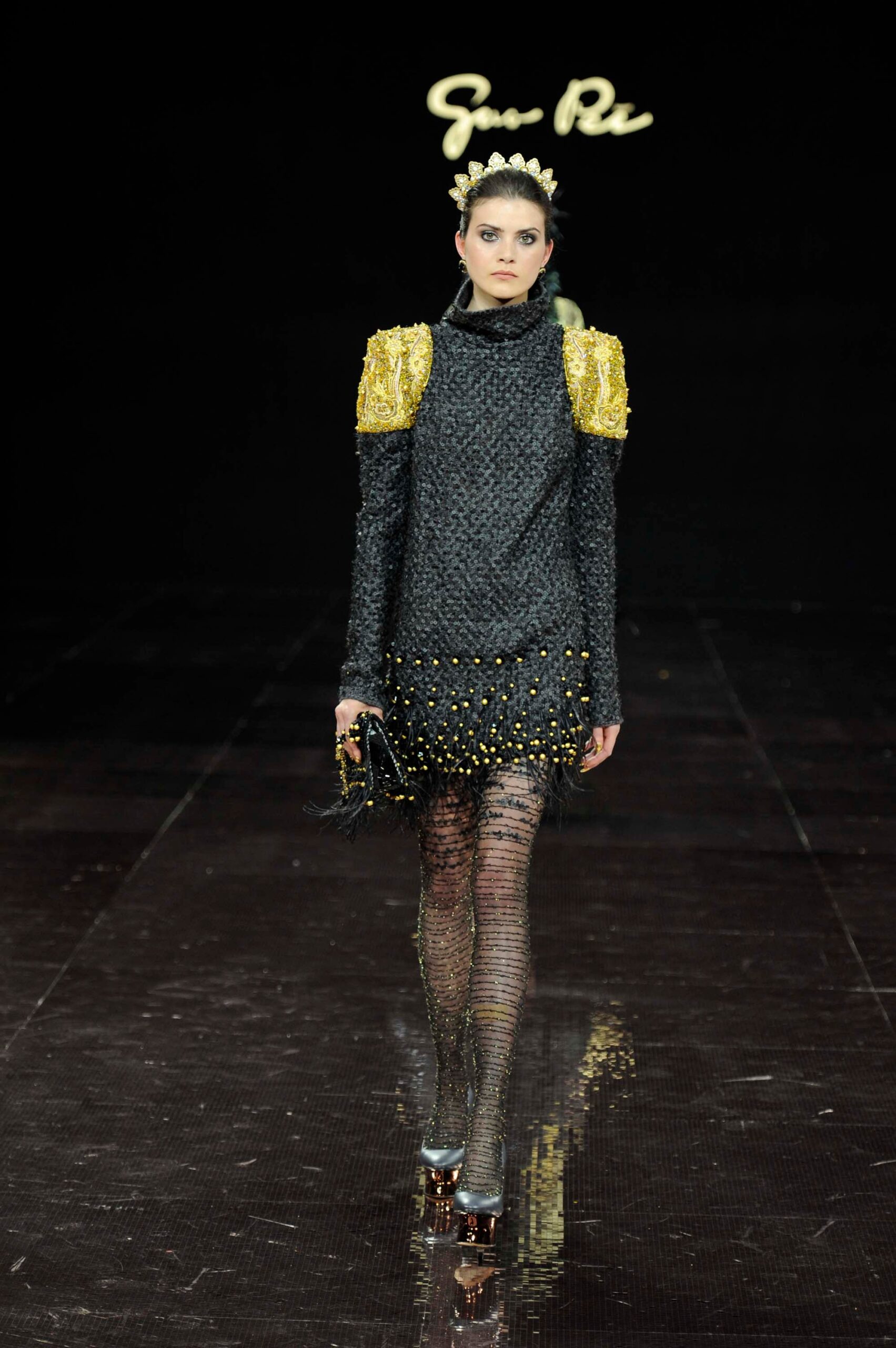 Guo Pei F/W 16 Couture Look 13