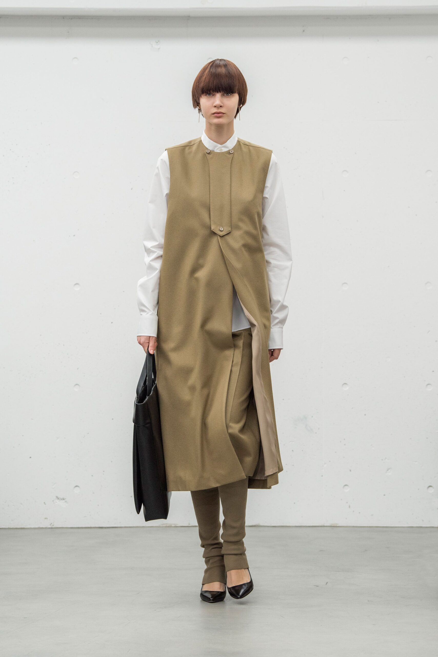 Hyke Tokyo F/W 17 Look 13